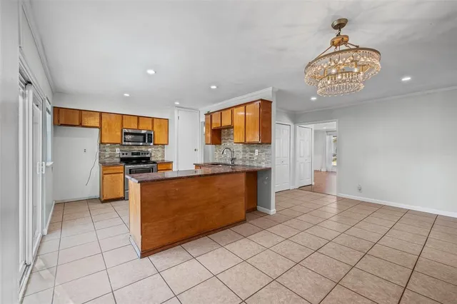 $299,500 | 49 Coffee Tavern Road, Bedford, TX 76022