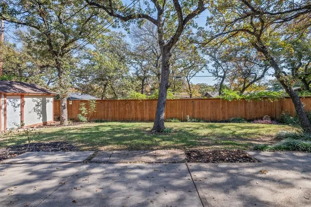 $299,500 | 49 Coffee Tavern Road, Bedford, TX 76022