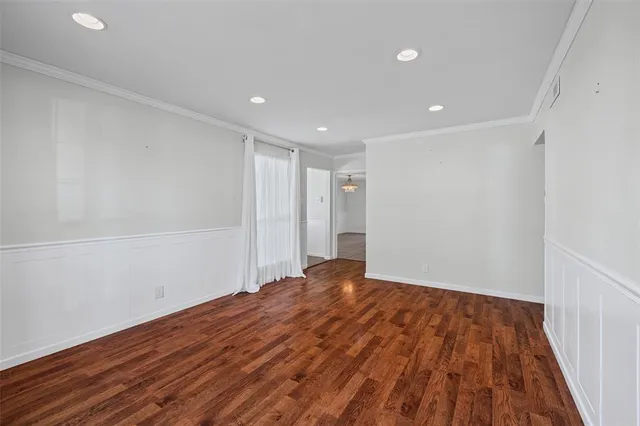 $299,500 | 49 Coffee Tavern Road, Bedford, TX 76022