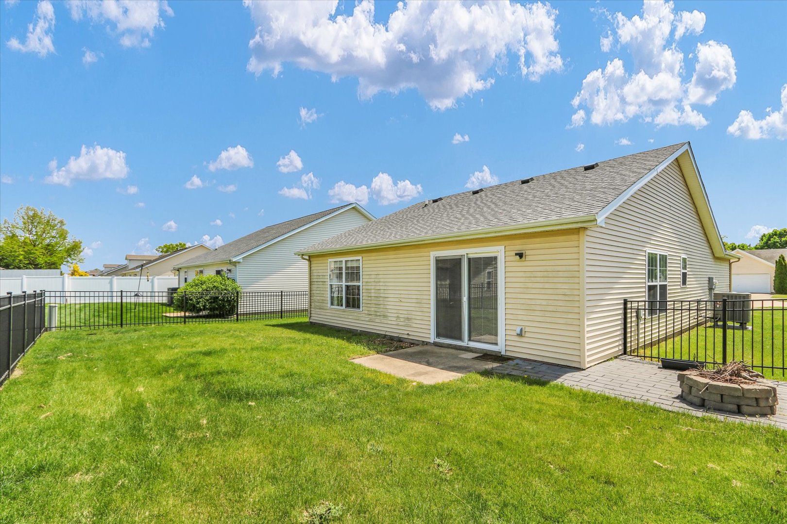 706 Corey Lane Champaign, IL 61822 - Photo 24 of 28