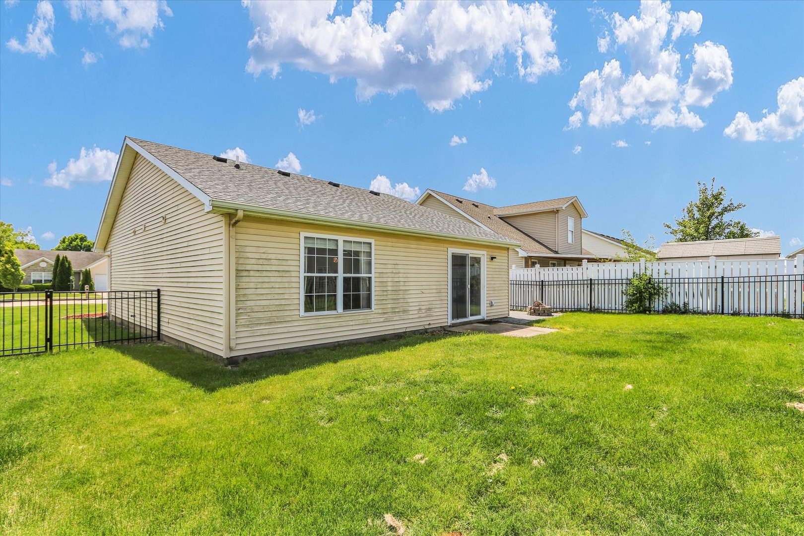 706 Corey Lane Champaign, IL 61822 - Photo 26 of 28