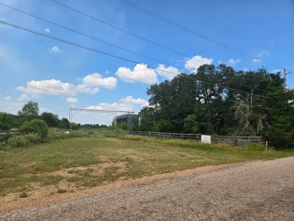 $209,000 | 575 North Austin Road, Eagle Lake, TX 77434