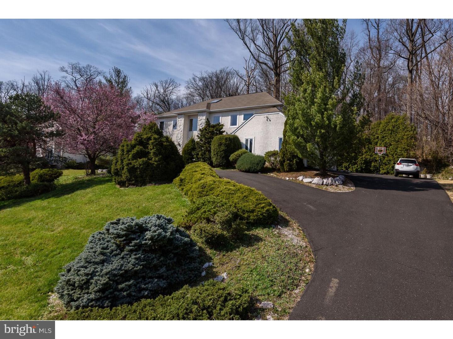 3352 Manor Road Huntingdon Valley, PA 19006 - Photo 2 of 24 Gallery Image 2