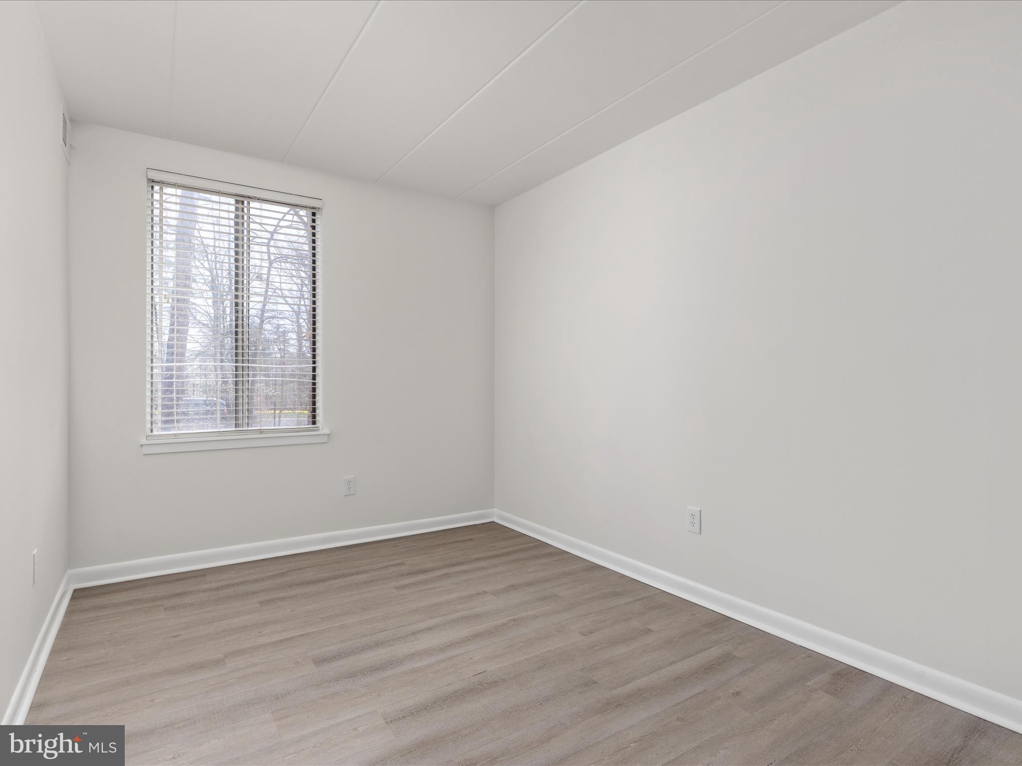 2321 Freetown Court, Unit 2B Reston, VA 20191 - Photo 11 of 25 2E6A7429 copy_2321 Freetown Ct _2B - Lisa Bradford
