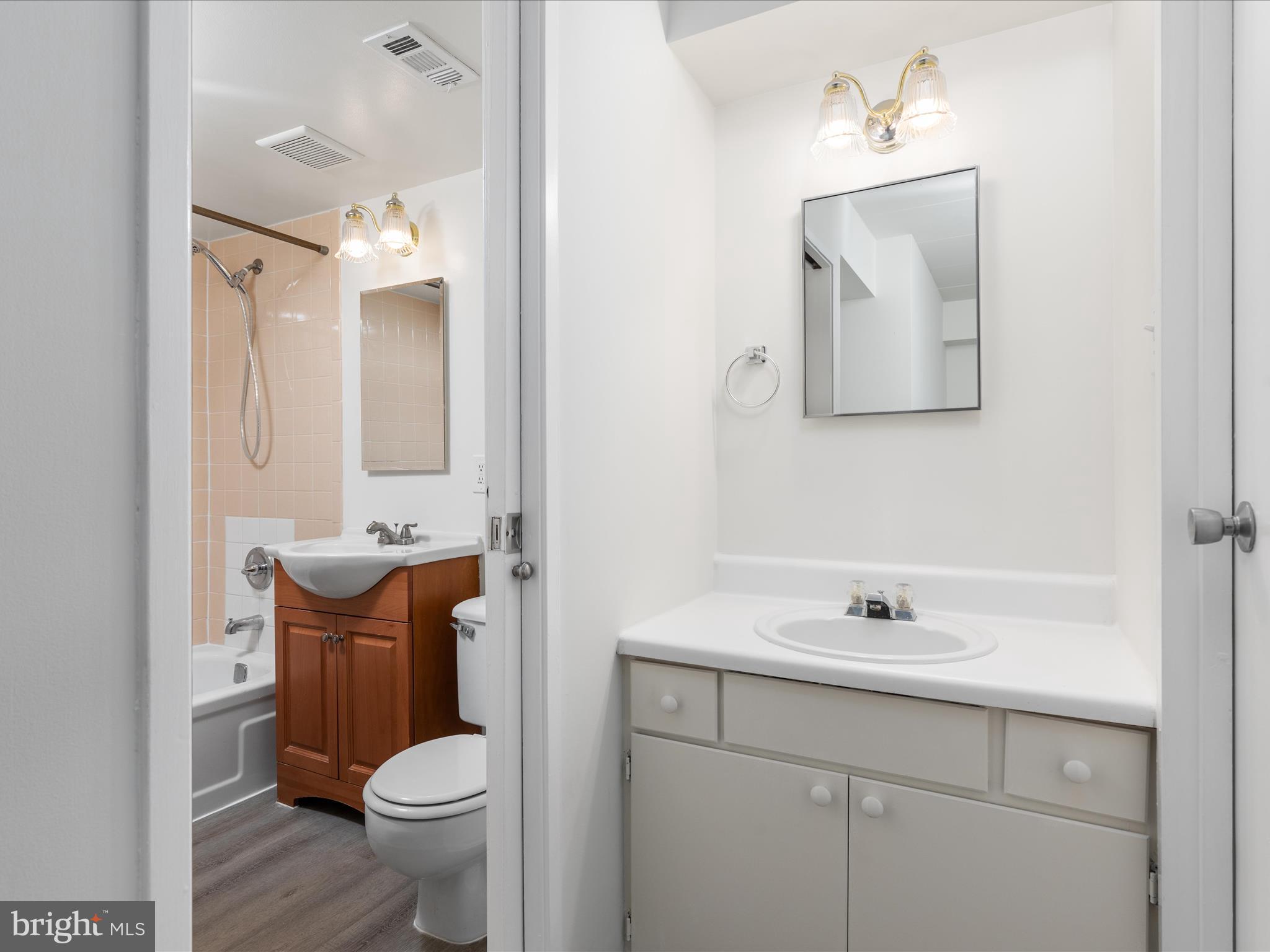 2321 Freetown Court, Unit 2B Reston, VA 20191 - Photo 13 of 25 2E6A7440 copy_2321 Freetown Ct _2B - Lisa Bradford