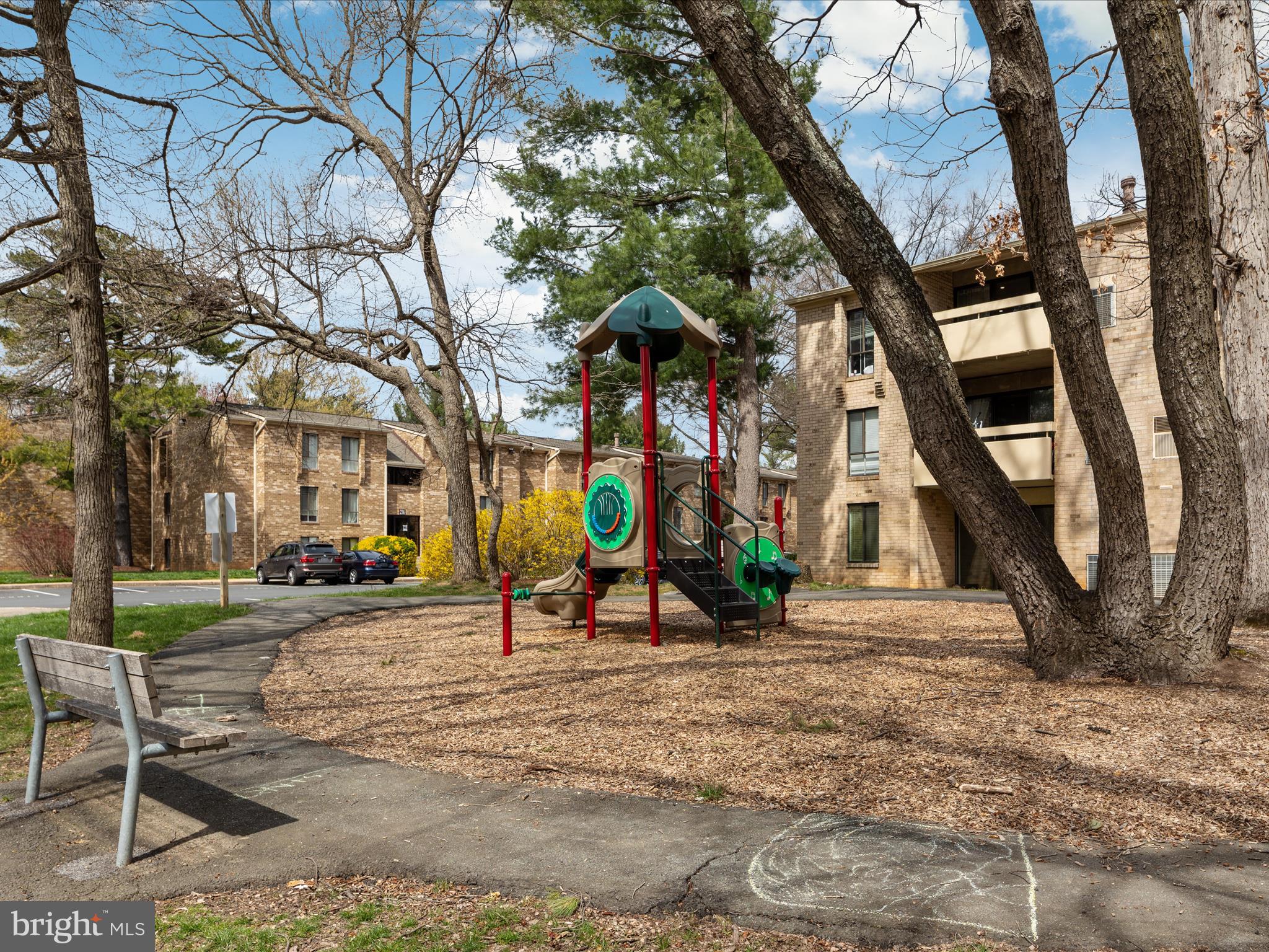 2321 Freetown Court, Unit 2B Reston, VA 20191 - Photo 23 of 25 2E6A7515 copy_2321 Freetown Ct _2B - Lisa Bradford