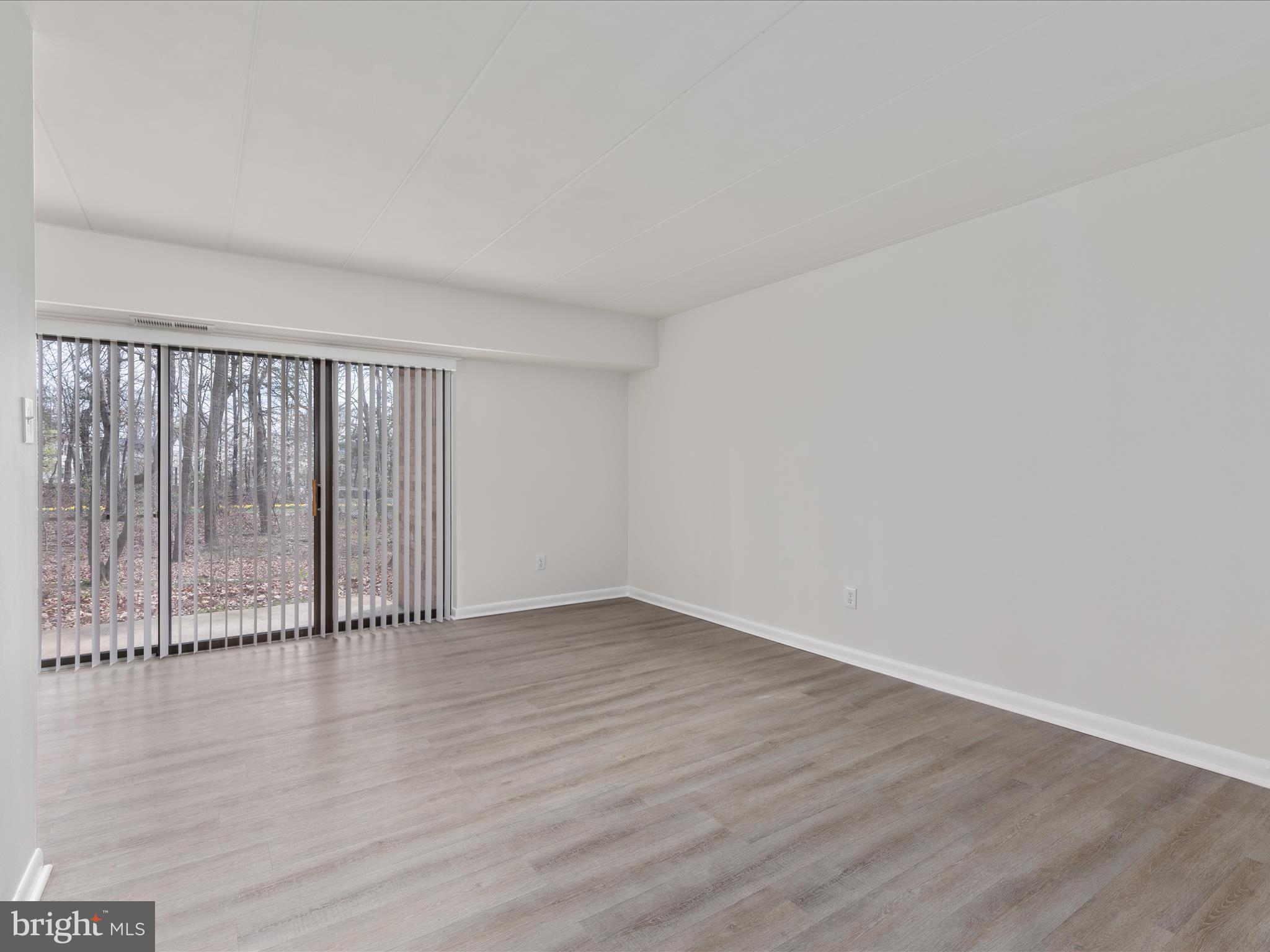 2321 Freetown Court, Unit 2B Reston, VA 20191 - Photo 8 of 25 2E6A7459 copy_2321 Freetown Ct _2B - Lisa Bradford