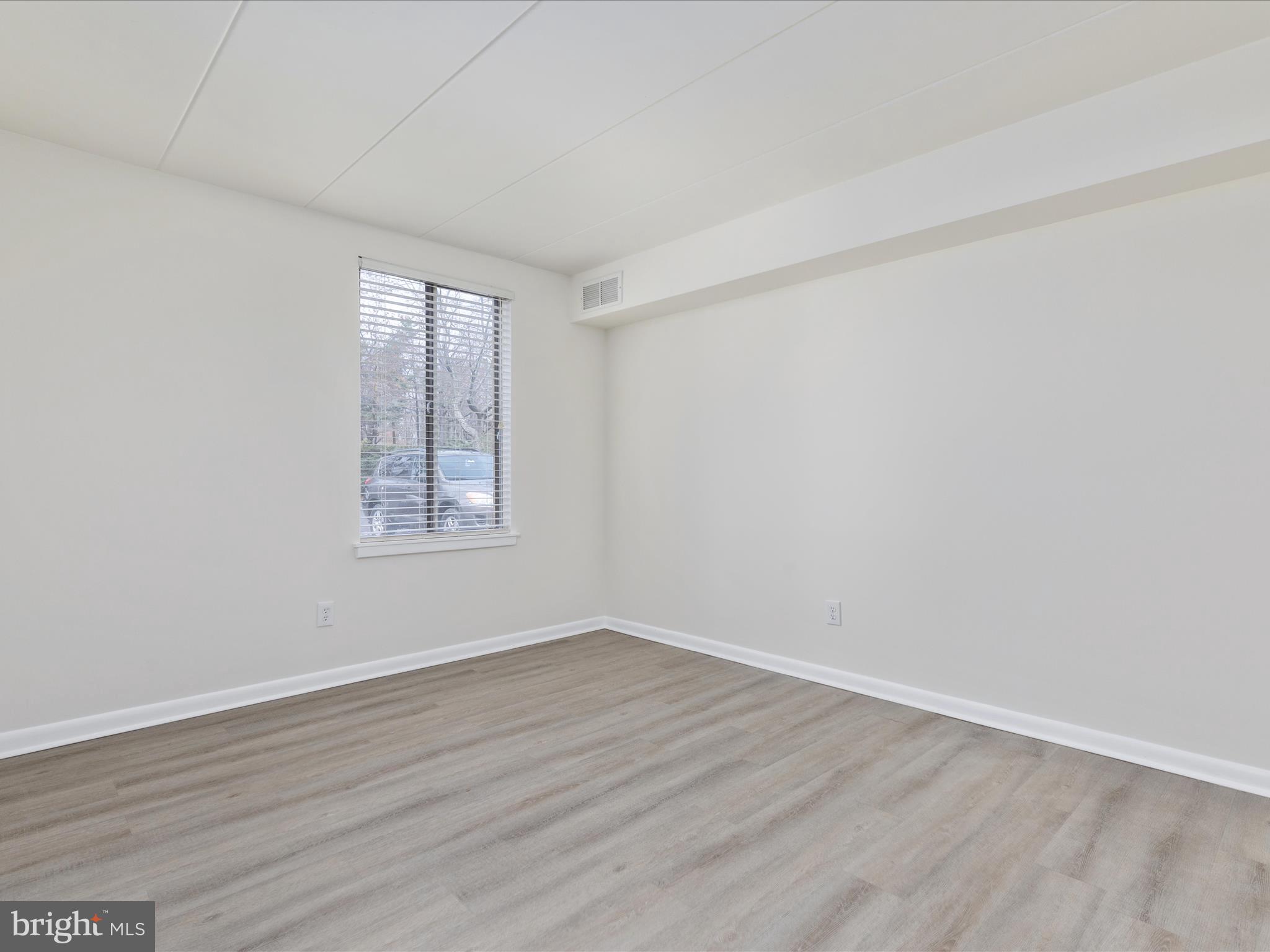 2321 Freetown Court, Unit 2B Reston, VA 20191 - Photo 10 of 25 2E6A7447 copy_2321 Freetown Ct _2B - Lisa Bradford