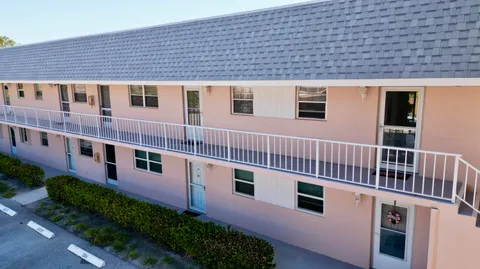 $162,500 | 18081 Southeast Country Club Drive, Unit 289, Jupiter, FL 33469