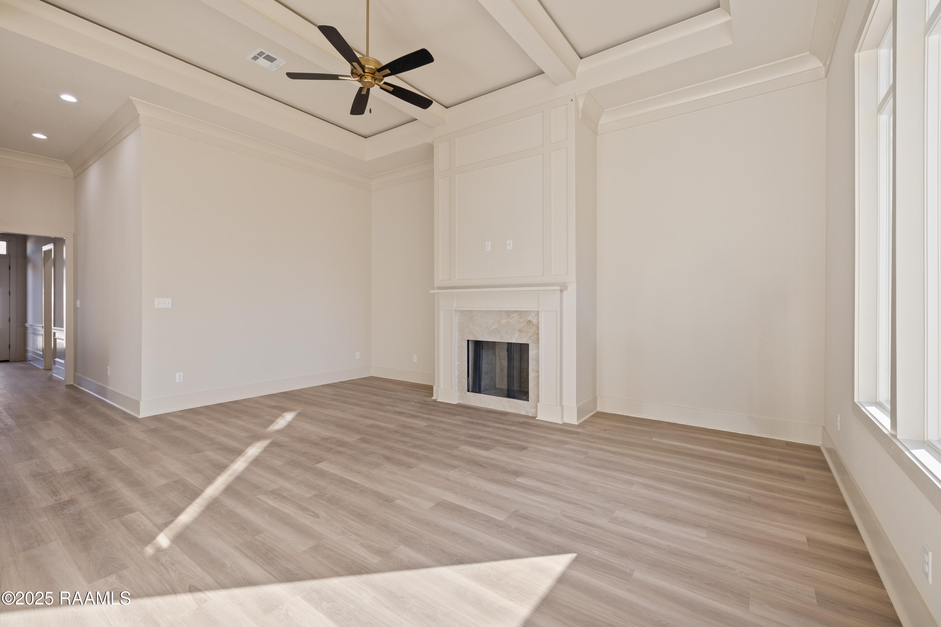 201 Porch View Drive Lafayette, LA 70508 - Photo 12 of 25 Living Room