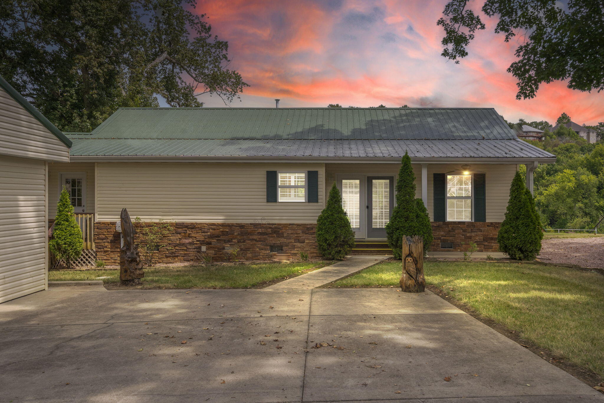 1612 Acacia Club Road Hollister, MO 65672 - Photo 23 of 82 1612 NIght