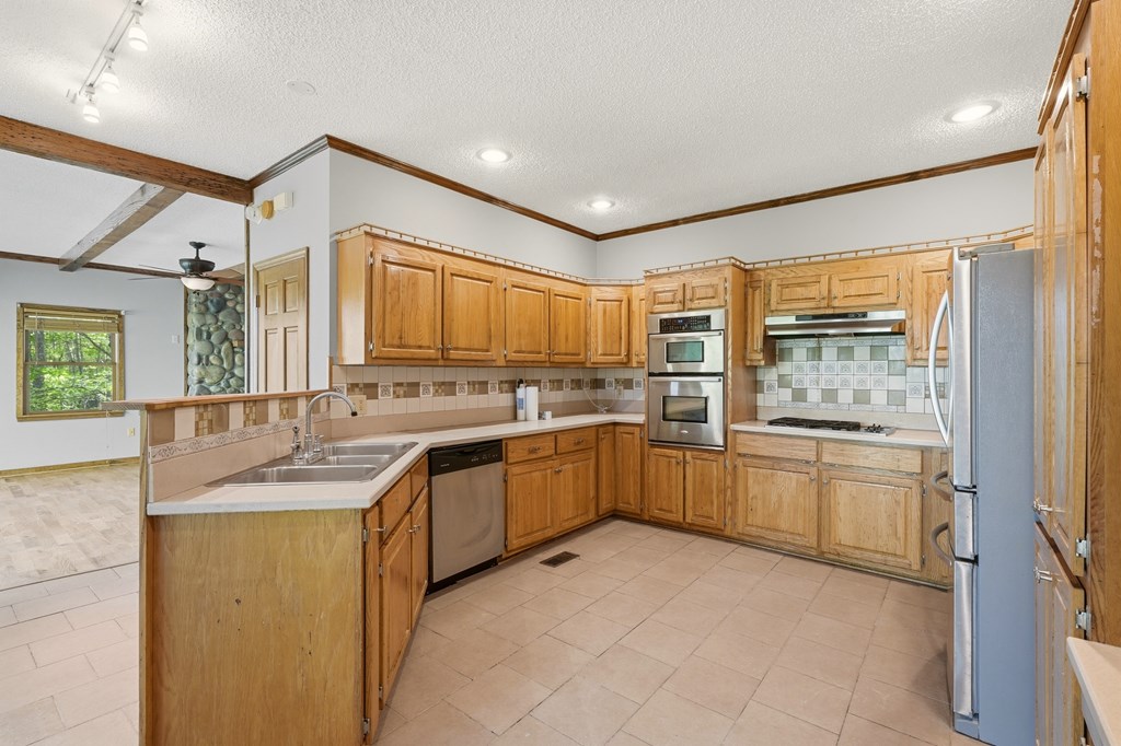 170 High Ridge Road Young Harris, GA 30582 - Photo 15 of 59 Gallery Image 15
