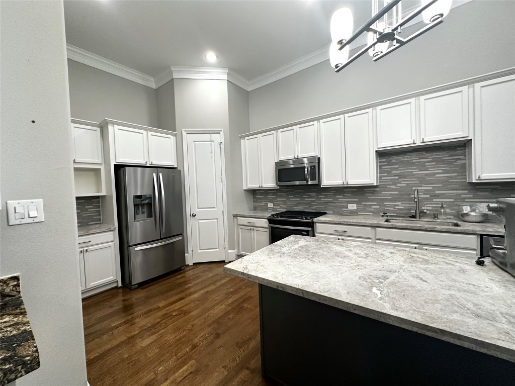 1621 Shearn Street Houston, TX 77007 - Photo 18 of 45