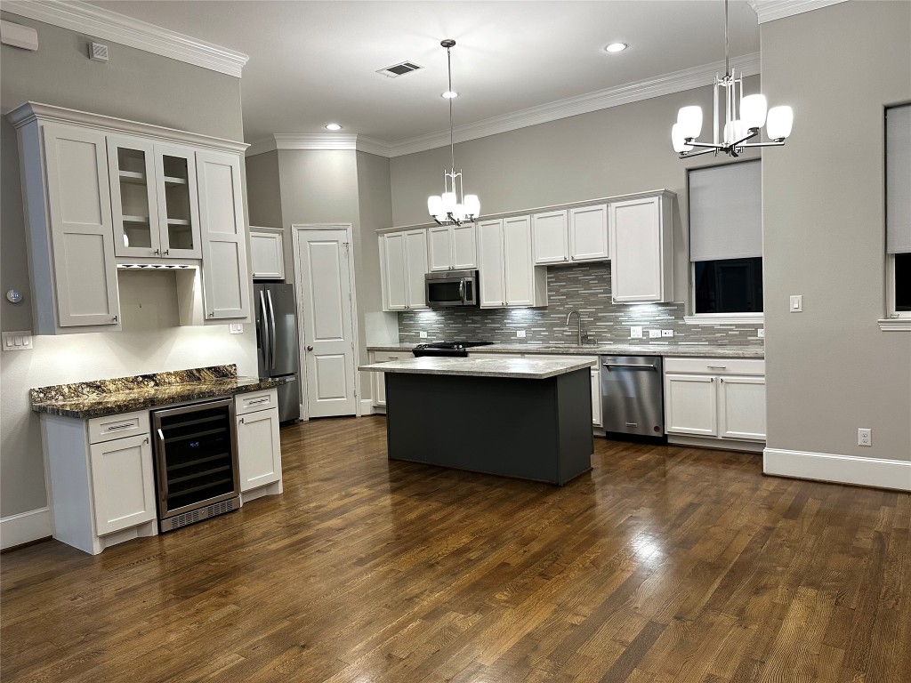 1621 Shearn Street Houston, TX 77007 - Photo 9 of 45