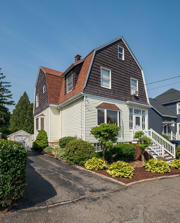 29 Ellis Road Swampscott, MA 01907 - Photo 3 of 38