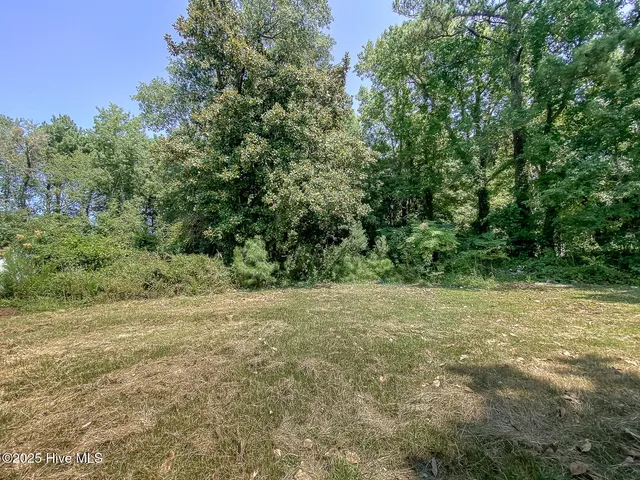 $225,000 | 8533 Caratoke Highway, Powells Point, NC 27966