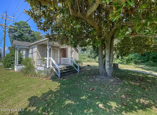 $225,000 | 8533 Caratoke Highway, Powells Point, NC 27966