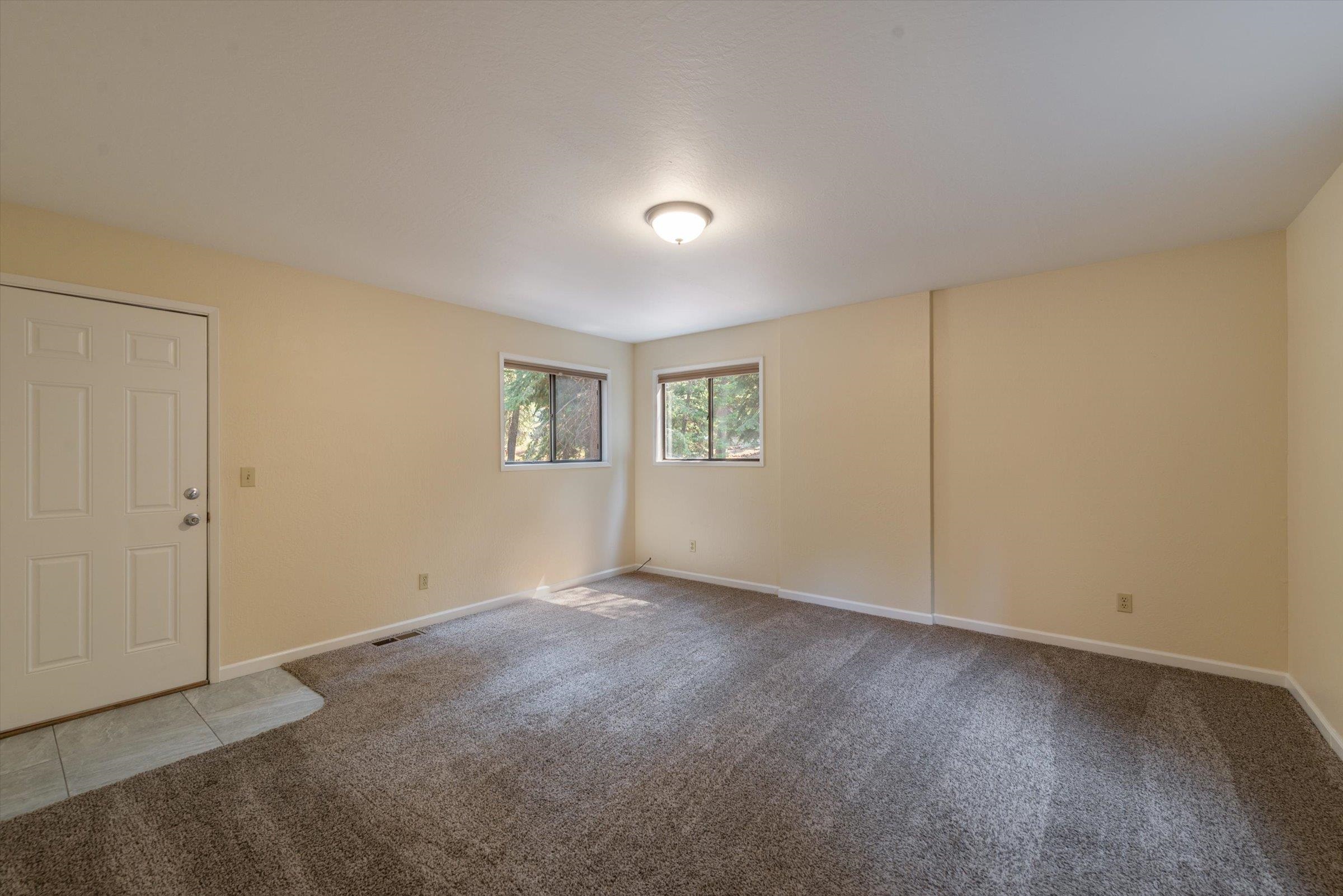 10773 Pine Cone Road Truckee, CA 96161 - Photo 18 of 20 Gallery Image 18