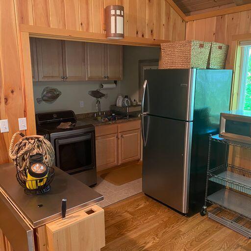 35 Leisure Lane Standish, ME 04084 - Photo 21 of 40 kitchen