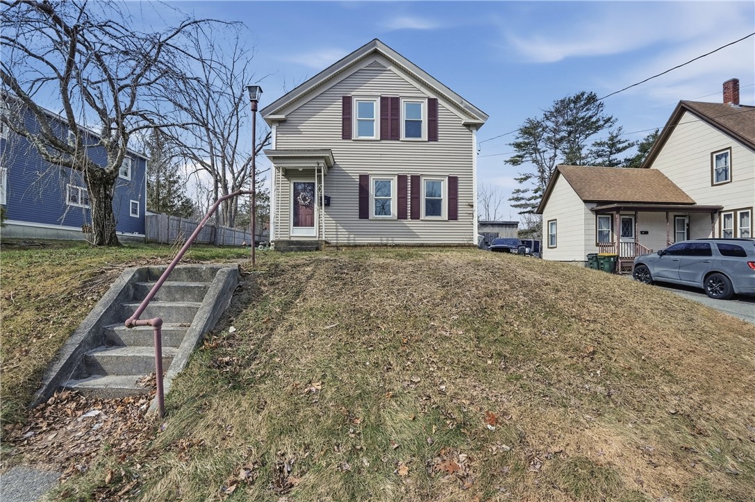 32 Broad Street Burrillville, RI 02859 - Photo 2 of 31