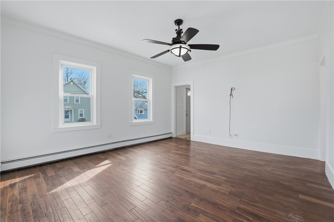 32 Broad Street Burrillville, RI 02859 - Photo 5 of 31
