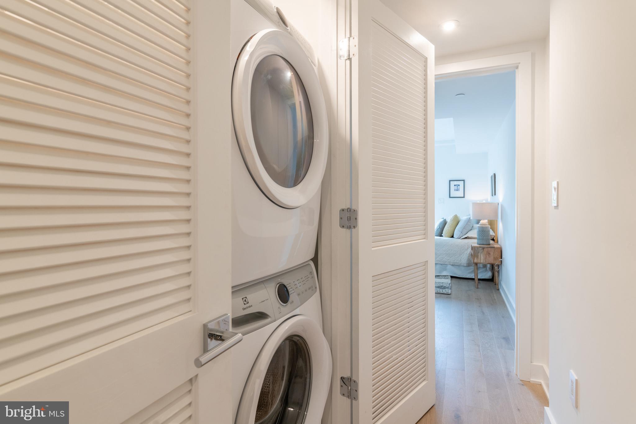 4017 Davis Place Northwest, Unit 6 Washington, DC 20007 - Photo 14 of 17 W/D