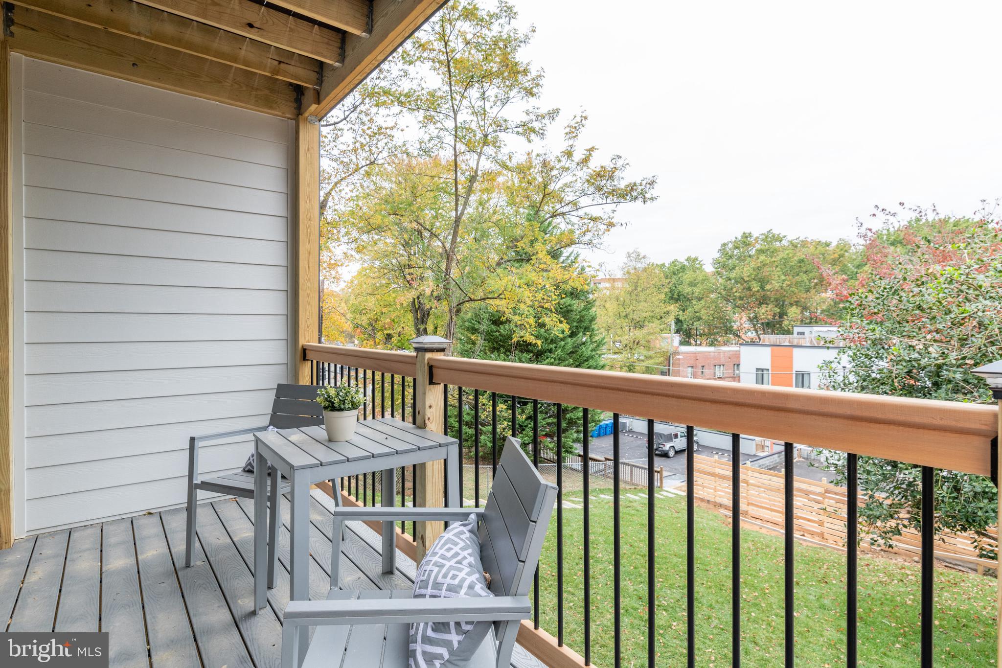 4017 Davis Place Northwest, Unit 6 Washington, DC 20007 - Photo 8 of 17 Balcony