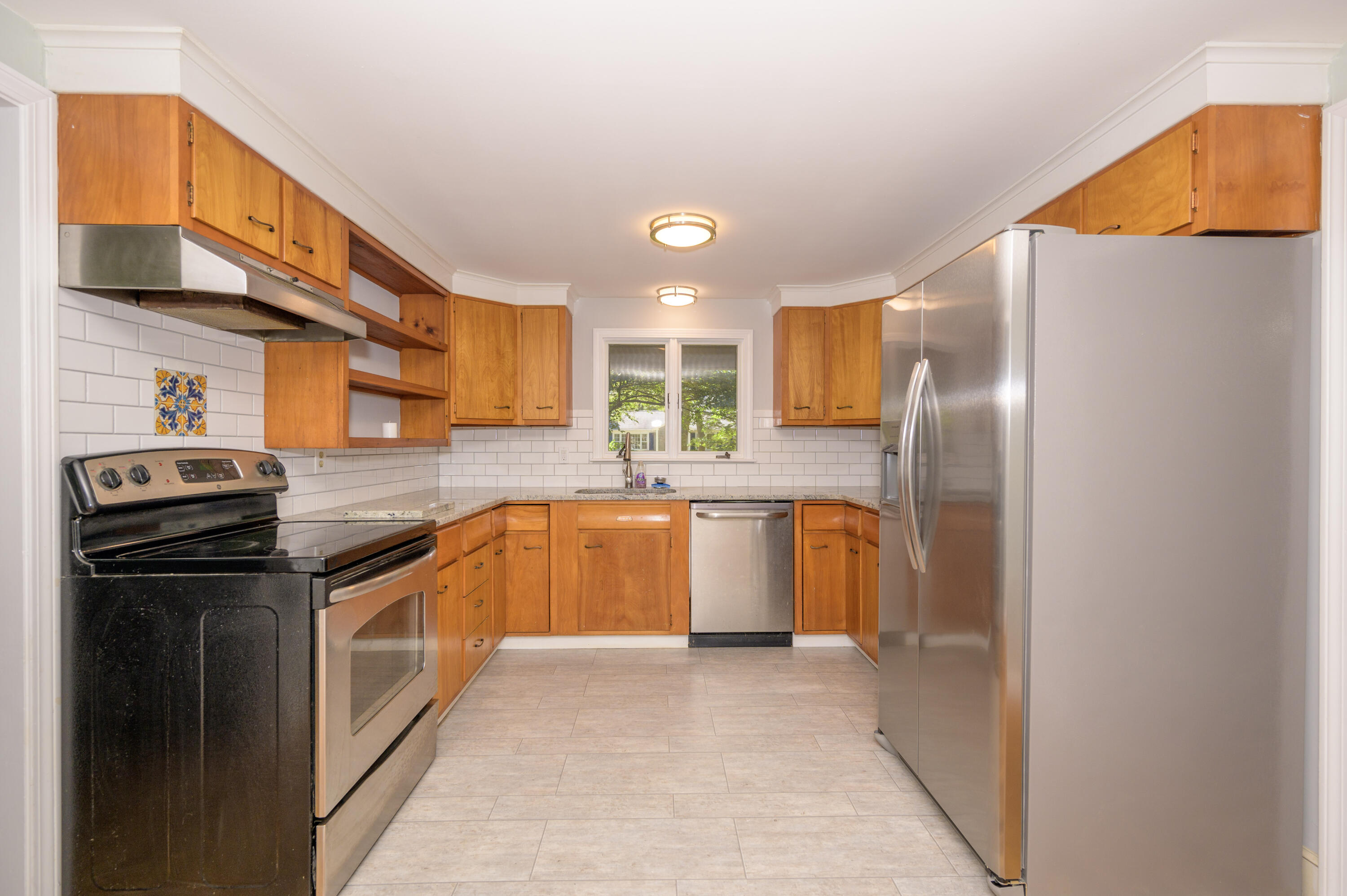 32 Blueberry Hill Road Barnstable, MA 02601 - Photo 11 of 31 11