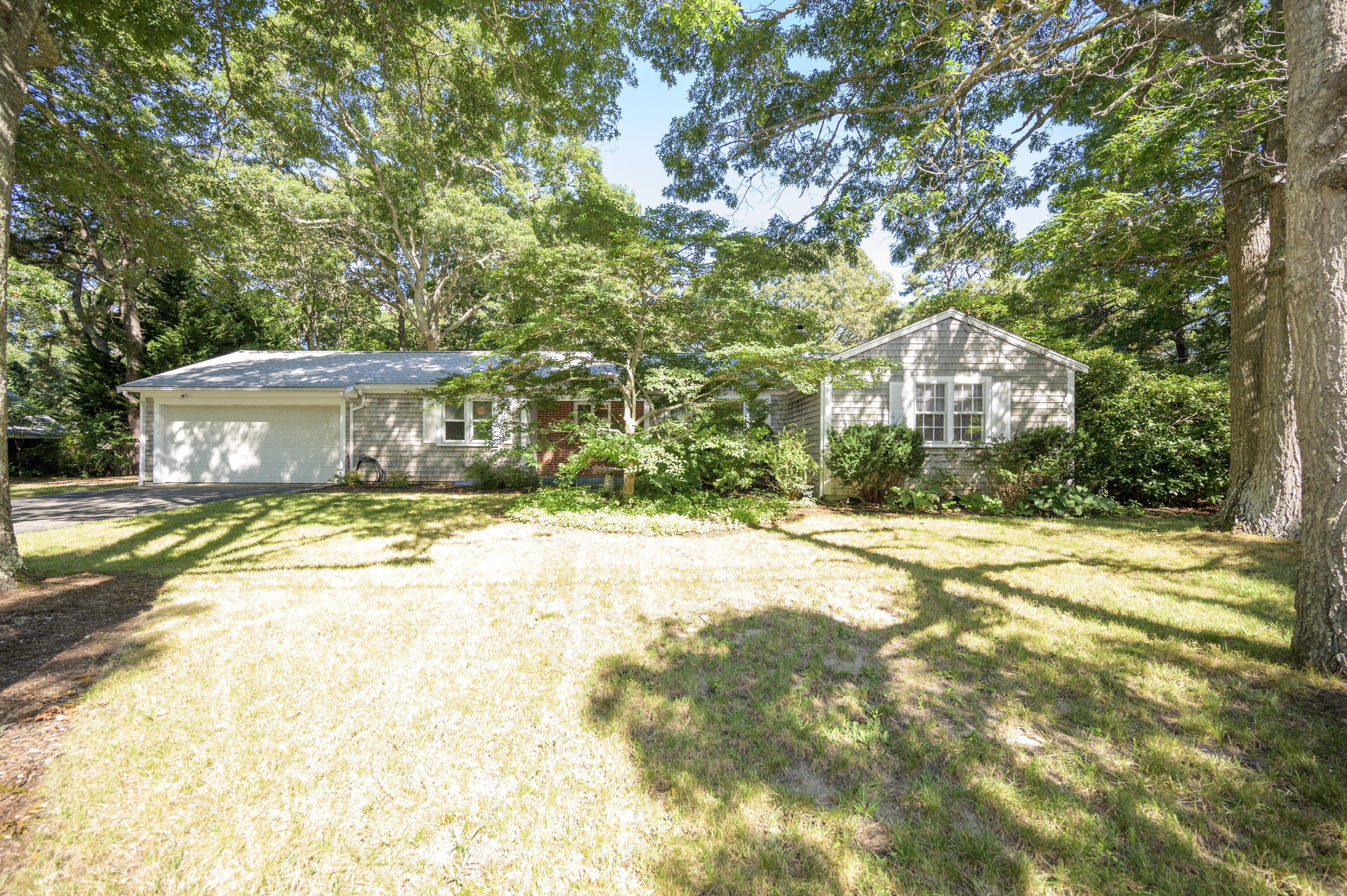 32 Blueberry Hill Road Barnstable, MA 02601 - Photo 2 of 31 2