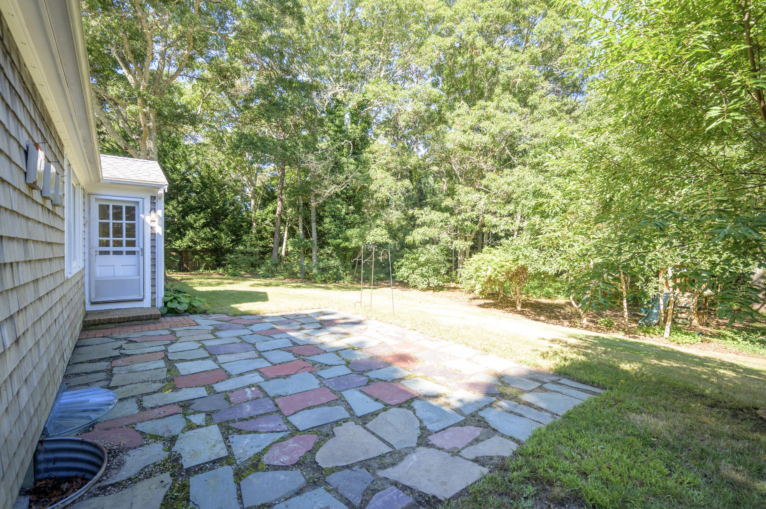 32 Blueberry Hill Road Barnstable, MA 02601 - Photo 26 of 31 26