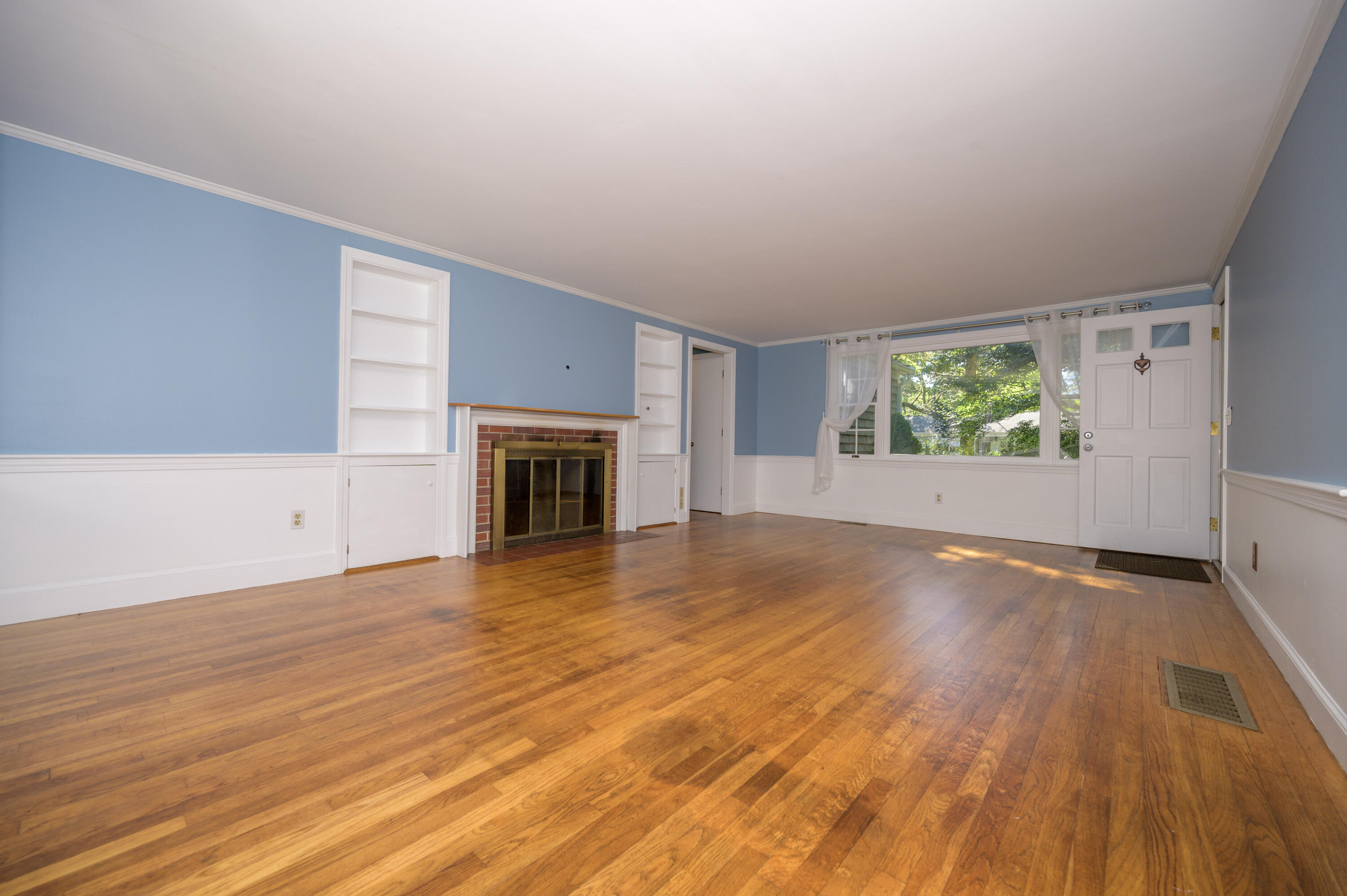 32 Blueberry Hill Road Barnstable, MA 02601 - Photo 8 of 31 8