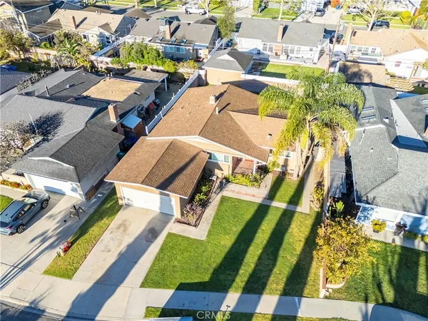 $995,000 | 1821 Ostrom Avenue, Long Beach, CA 90815