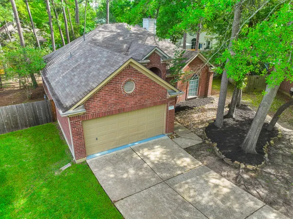 $2,350 | 18 Maize Meadow Place, The Woodlands, TX 77381