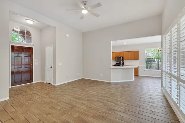$2,350 | 18 Maize Meadow Place, The Woodlands, TX 77381