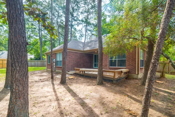 $2,350 | 18 Maize Meadow Place, The Woodlands, TX 77381