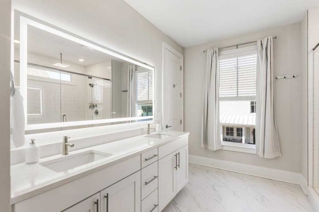 225 Anglin Walk Alpharetta, GA 30009 - Photo 49 of 84