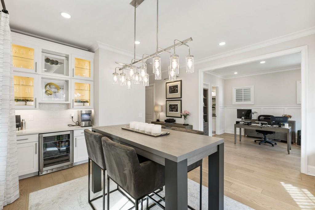 225 Anglin Walk Alpharetta, GA 30009 - Photo 10 of 84