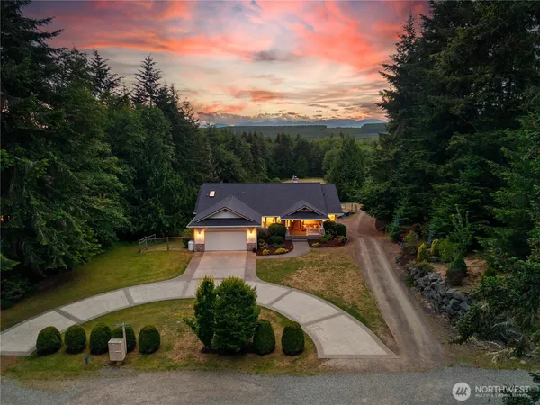 $1,175,000 | 27581 Heavenly Place Northeast, Kingston, WA 98346