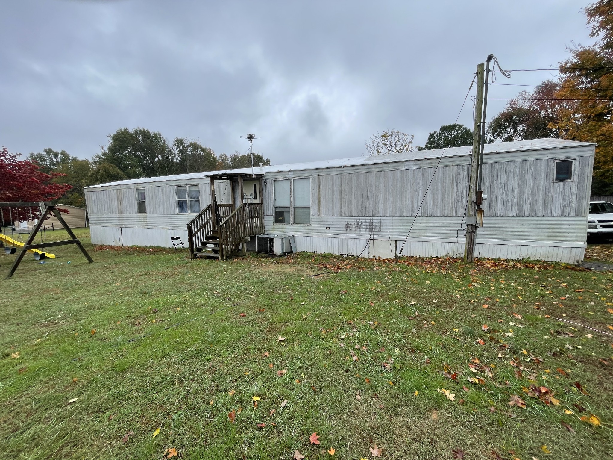 391 Pendleton Road Morrison, TN 37357 - Photo 9 of 35 a view of a backyard