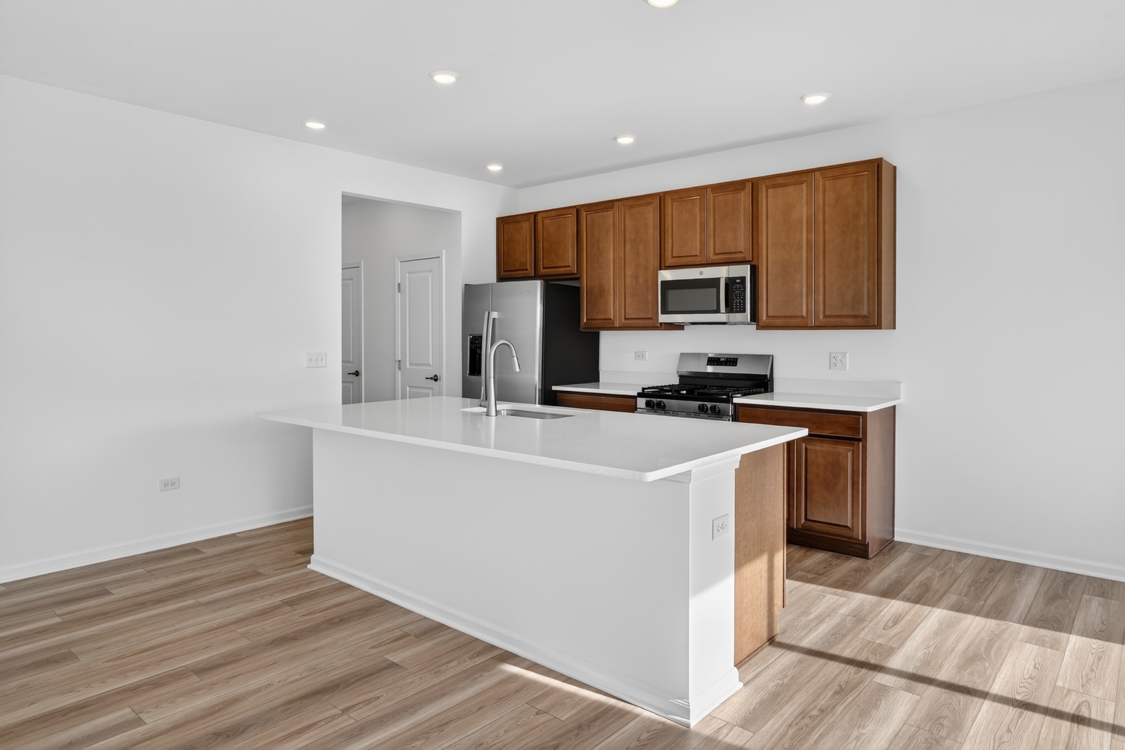 4217 Meadowridge Road Woodstock, IL 60098 - Photo 7 of 23