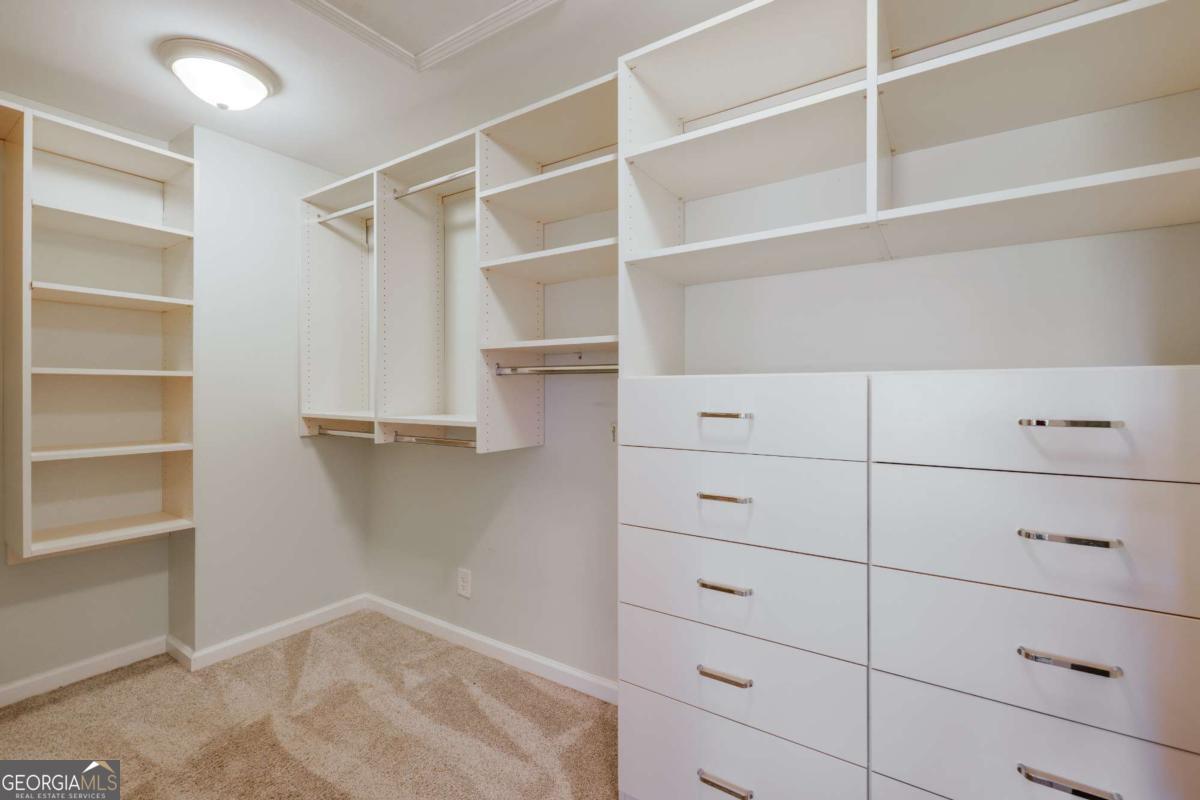 206 Fortson Drive Athens, GA 30606 - Photo 21 of 38 a view of walk in closet