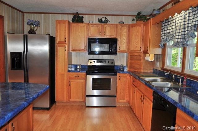 105 Randall Road Marion, NC 28752 - Photo 6 of 23 Gallery Image 6