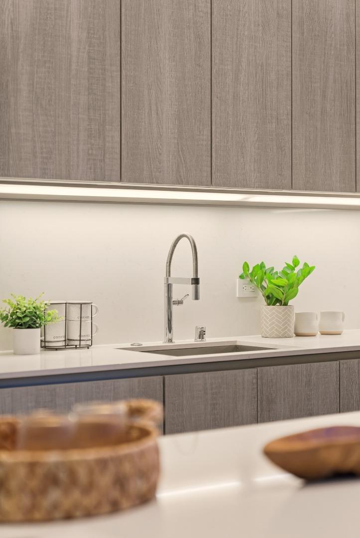 318 Main Street, Unit 6B San Francisco, CA 94105 - Photo 16 of 40 a close view of sink and tap