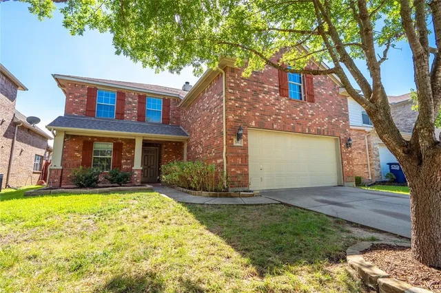 $2,200 | 2012 Meadow View Drive, Princeton, TX 75407