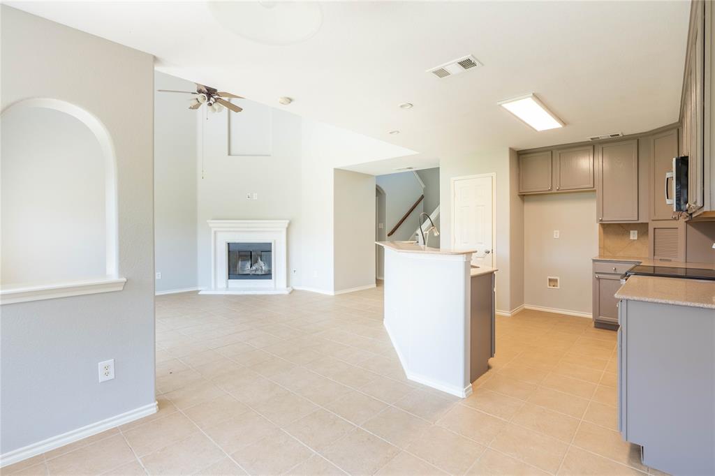 2012 Meadow View Drive Princeton, TX 75407 - Photo 4 of 39