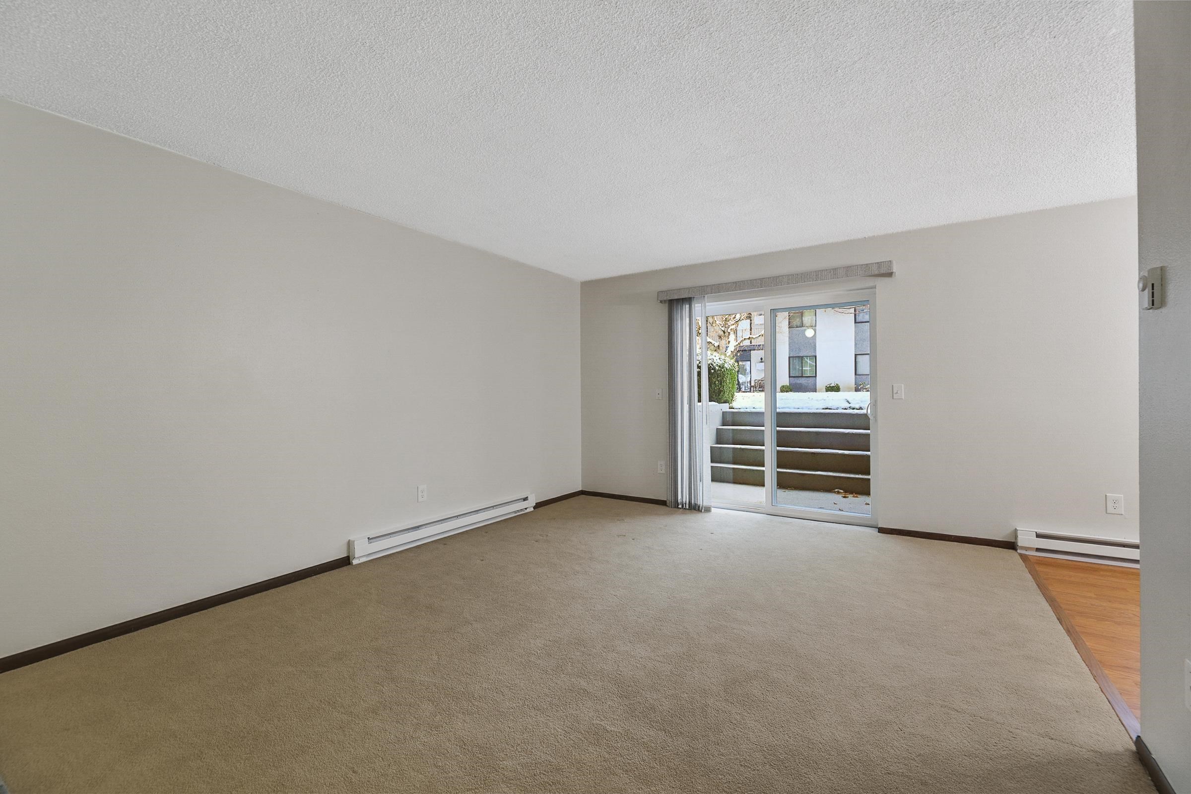 301 North Raymond Road, Unit B Spokane Valley, WA 99206 - Photo 6 of 20 Gallery Image 6