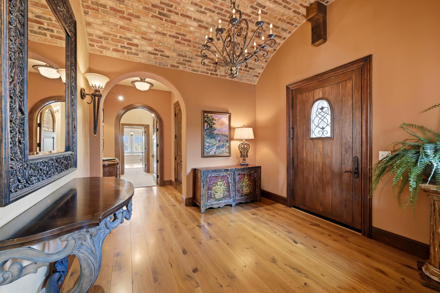 2581 Shirland Tract Road Auburn, CA 95603 - Photo 12 of 61 a living room with furniture and a window
