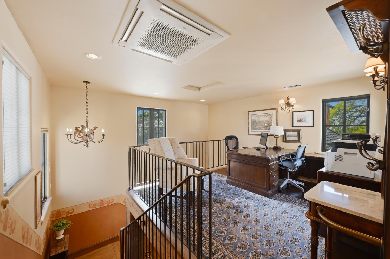 2581 Shirland Tract Road Auburn, CA 95603 - Photo 39 of 61 a living room with furniture