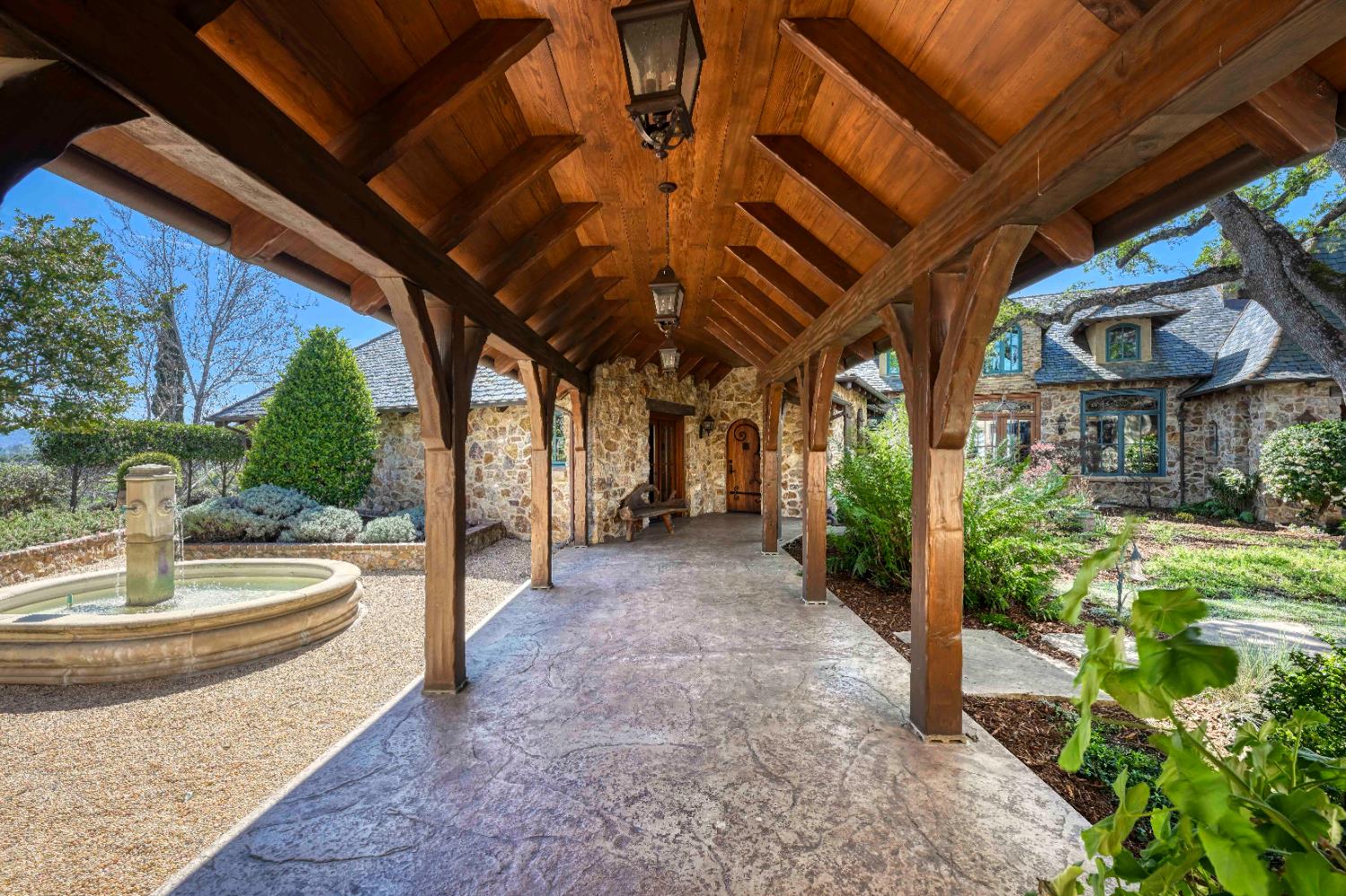 2581 Shirland Tract Road Auburn, CA 95603 - Photo 8 of 61 a view of a backyard with garden