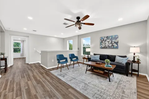 $349,000 | 326 Linden Street, Bastrop, TX 78602